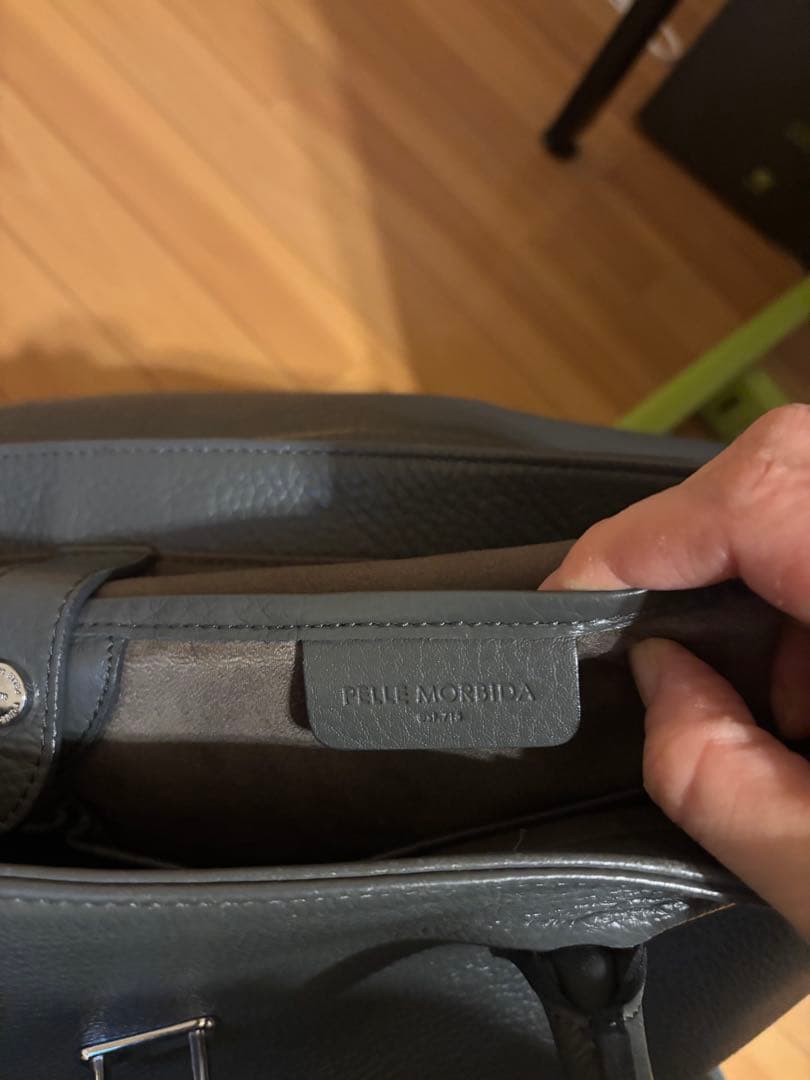 PELLE MORBIDA グレー ビジネスバッグ