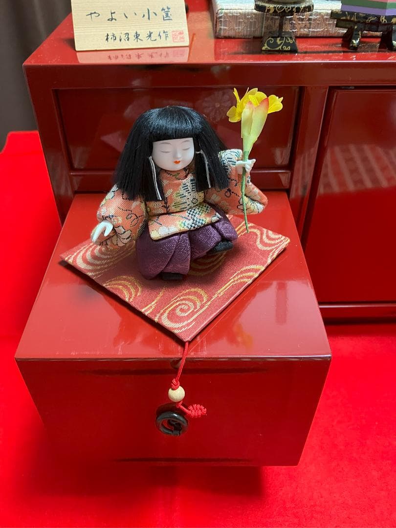 コンパクトに収納　ひな人形：やよい小箱：柿沼東光作
