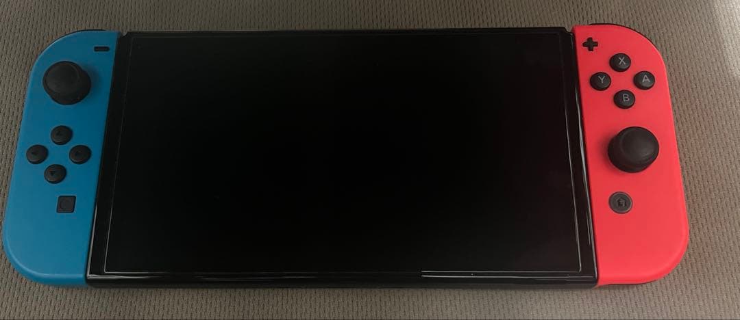 Y*a様 Nintendo Switch 本体 青/赤　有機EL