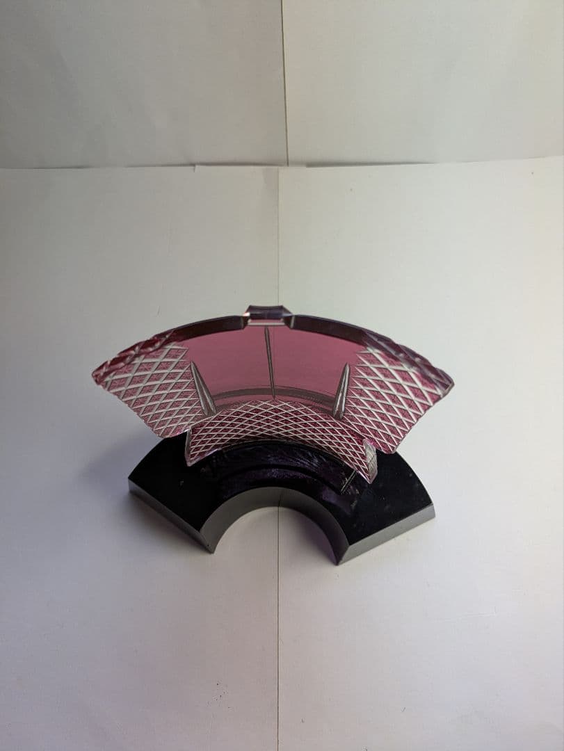 現代の名工、黒木国昭、『きもの図・薩摩切子文置物』、銘「黒木国昭作」、共箱