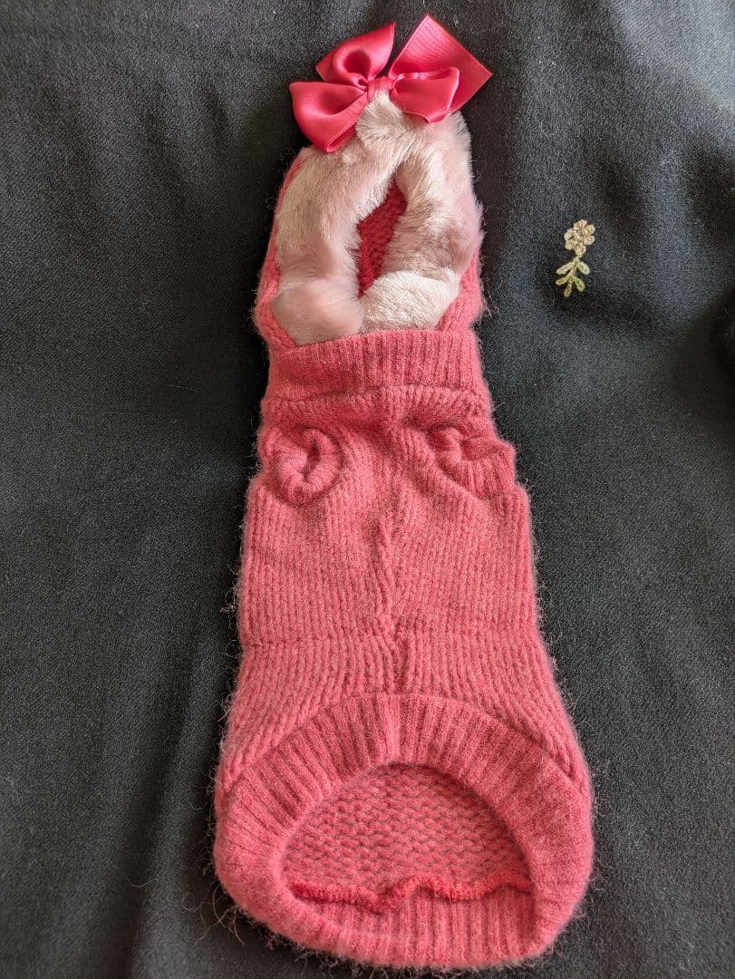 新品未使用　フォーペッツオンリー　アンゴラ　フード付きニット