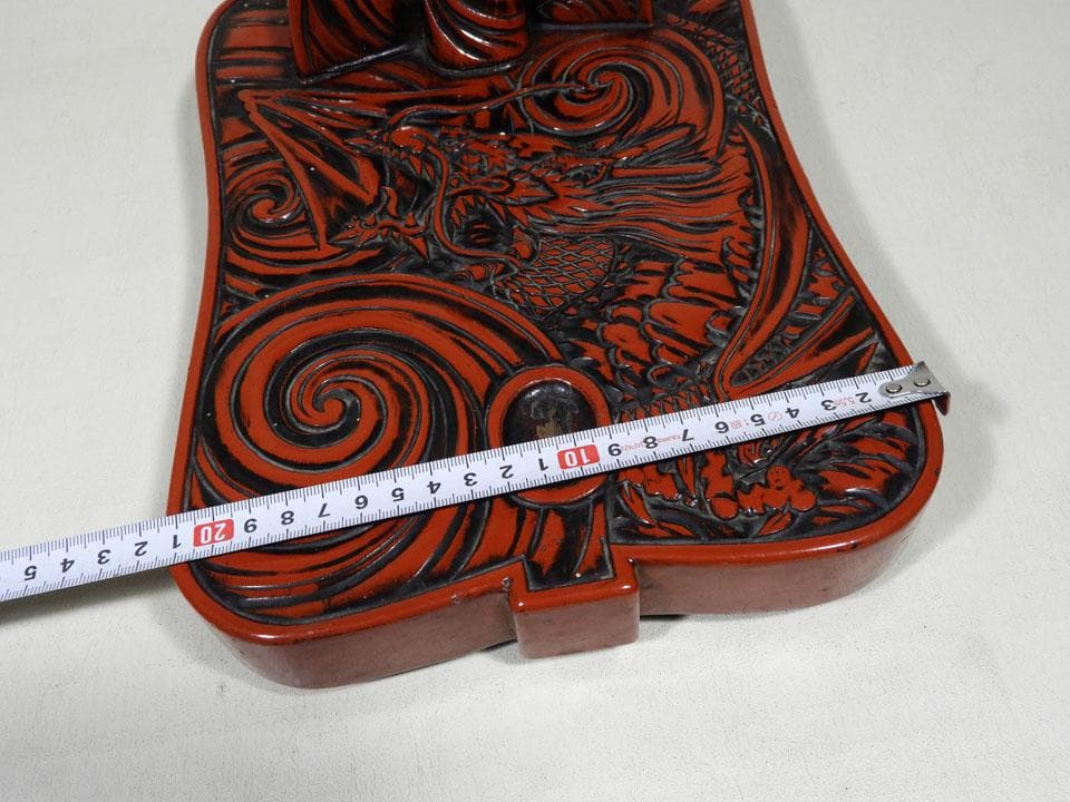 ●深彫 堆朱 太刀掛 刀立て 刀掛け 御愛刀守護 仙台堆朱 渦龍 太刀掛 一振掛