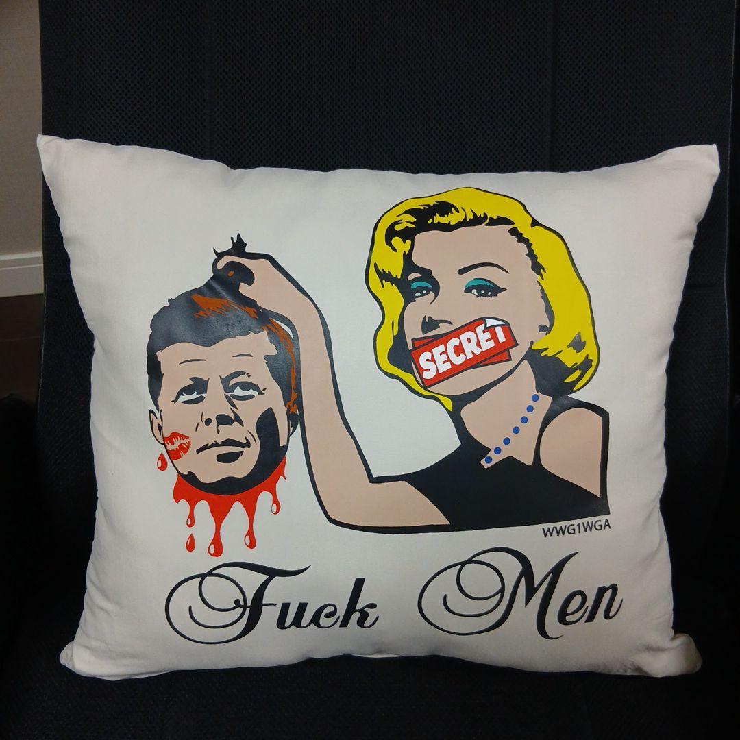 マリリン・モンローとケネディのARTクッション