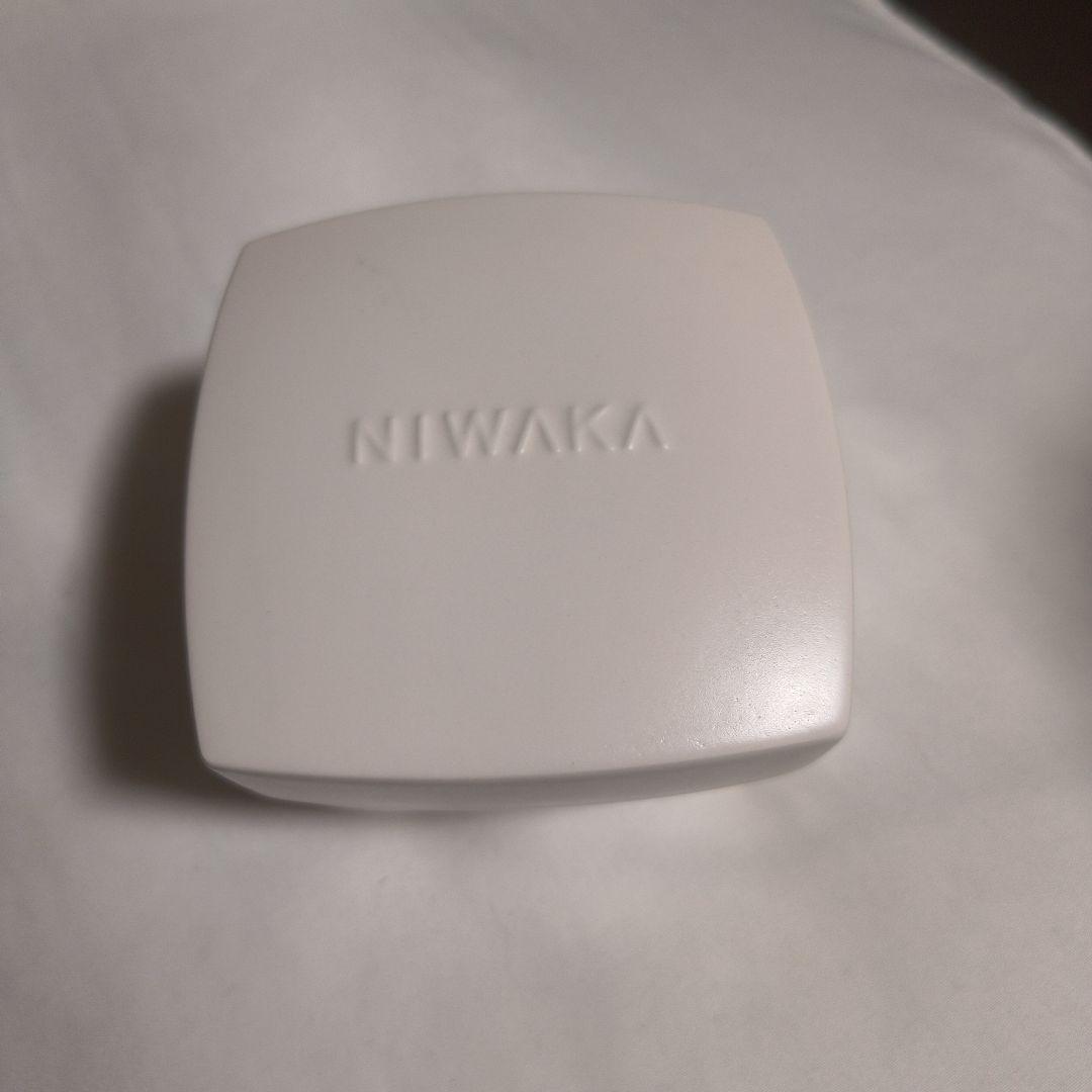 NIWAKA ホワイトスクエアボックス初桜9号シルバー