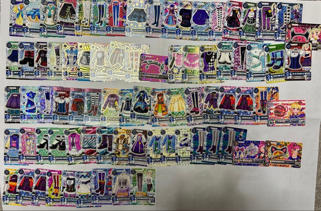【美品】アイカツカード、学生証　３９３枚まとめ売り