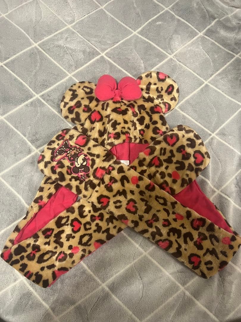 ディズニーマフラーキャップDisneyミニーヒョウ柄マフラーレオパード被り物