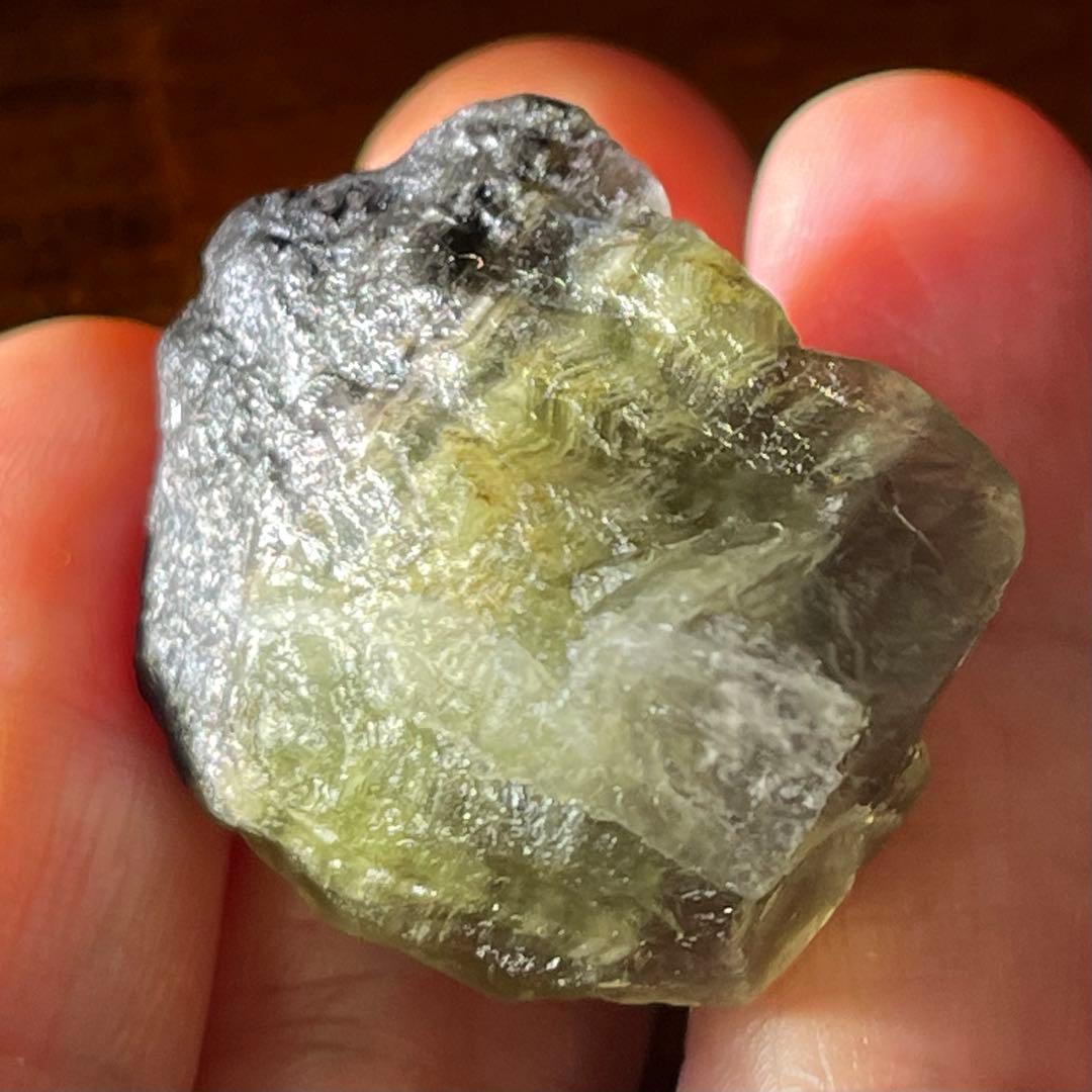 バイカラー 縞模様 フローライト 90.9ct 原石 グリーン グレー 一点物