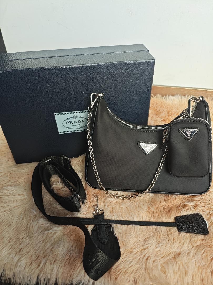 キャラクター型イヤフォンケース（グレー）