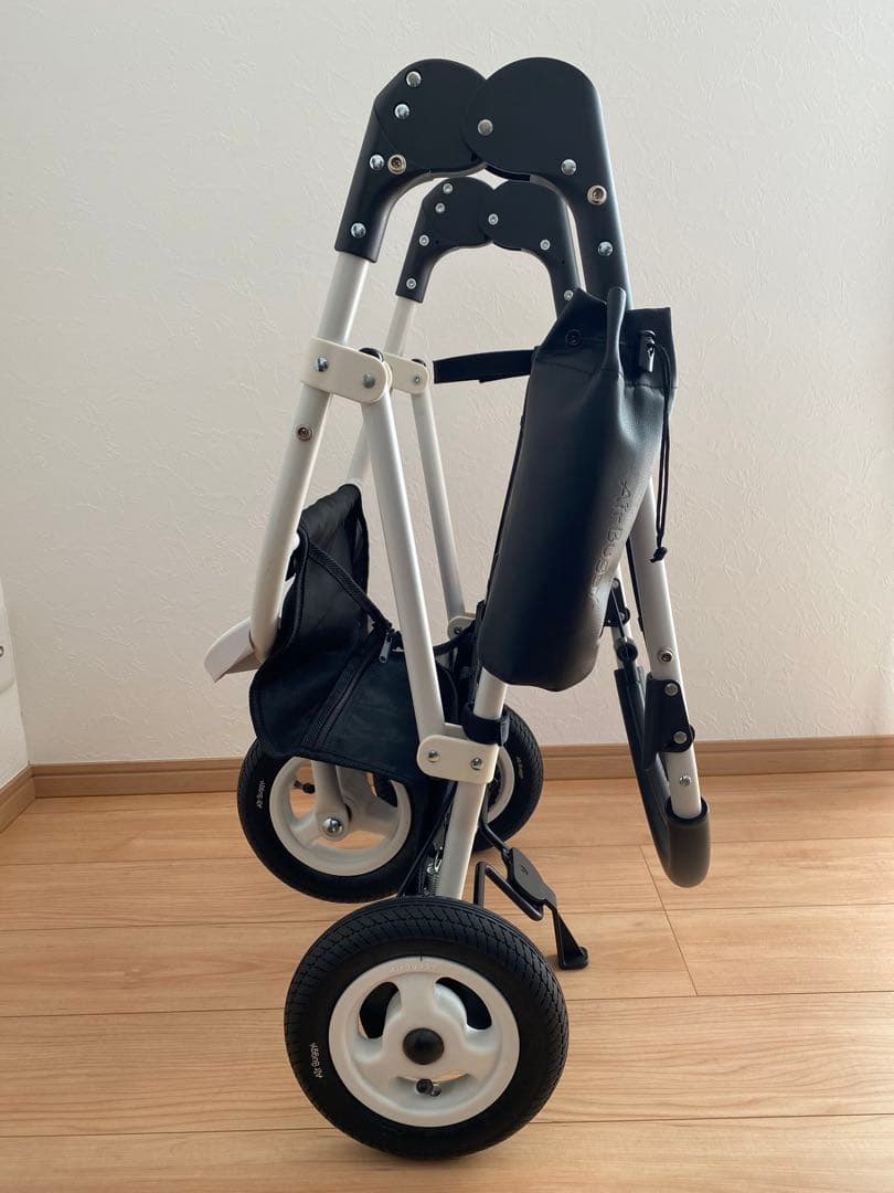 【極美品】エアバギー AIRBUGGY フレームのみ ホワイト 白 ペットカート