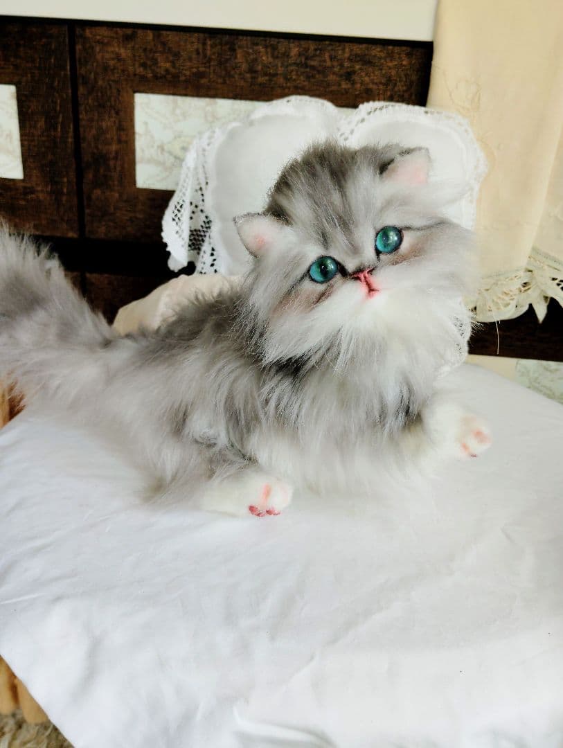 ミヌエット子猫ちゃん♡美人さん♡アートドール♡ぬいぐるみ♡大きめサイズ♡