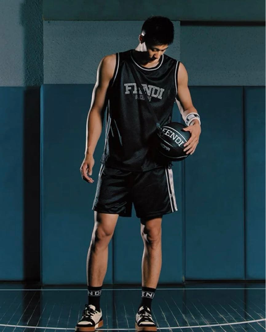 ロゴメッシュ　タンクトップ　フェンディ アクティブ　バスケットボール カプセル