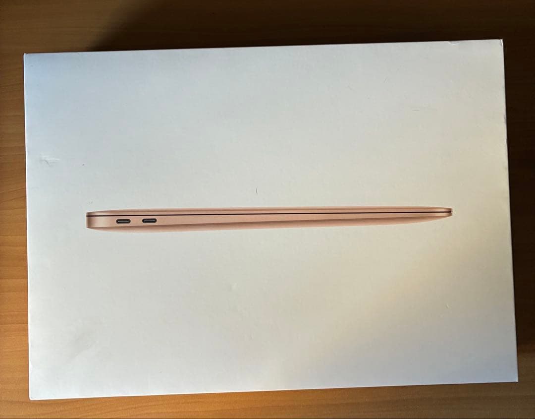 MacBook本体 MacBook Air 13 Retina 2020 i3 256GB