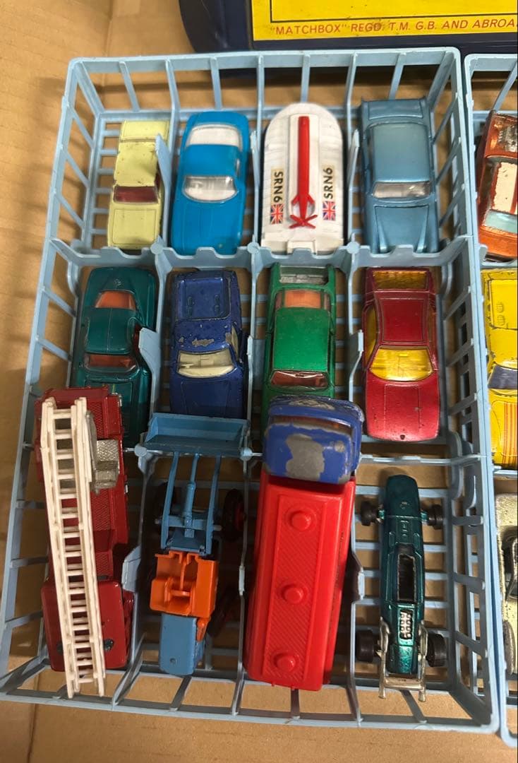希少 MATCHBOX . HOTWHEELS 他 ミニカー 49台 ケース付