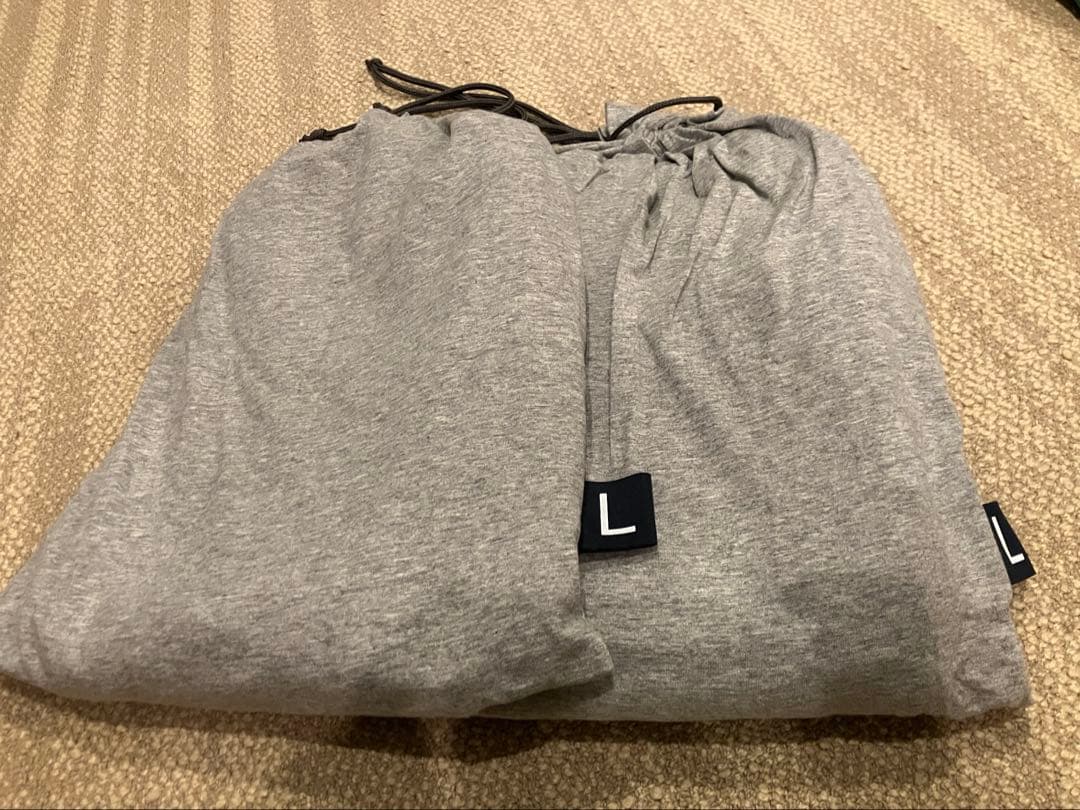 新品未使用ETTINGER ファーストクラスアメニティ ポーチ パジャマ（L）2