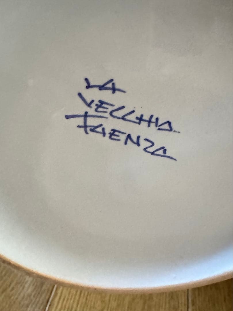 イタリア工房 ラ・ヴェッキア・ファエンツァ 手描き 花柄 壺