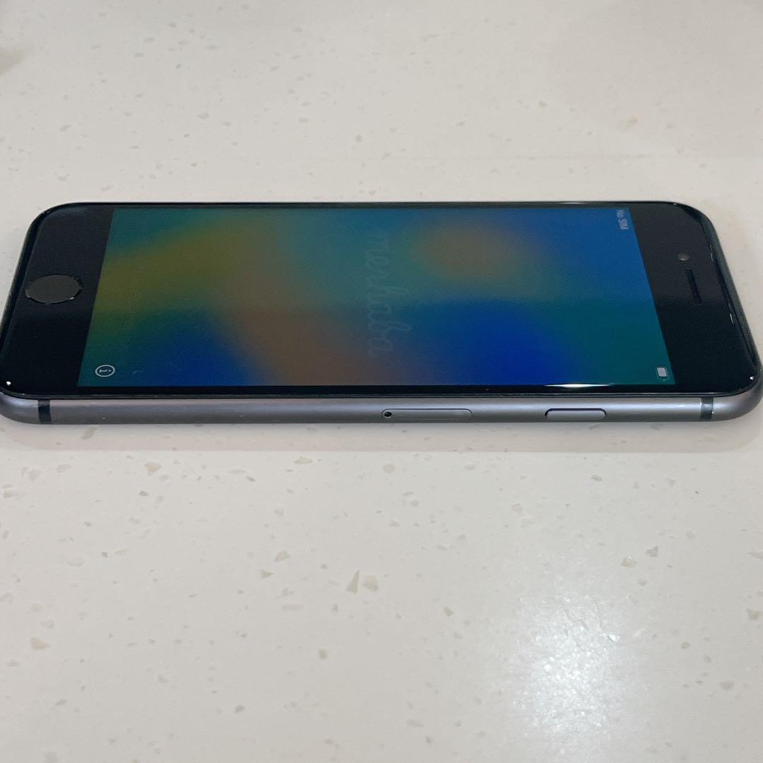 Apple iPhone 8 256GB 本体のみ　ブラック