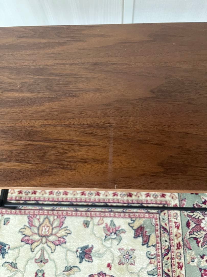 木製と金属の3段オープンシェルフ