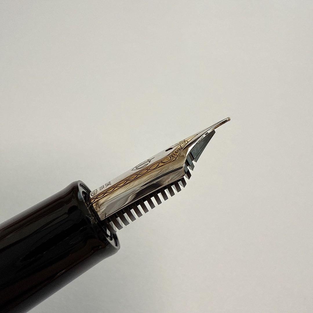 セーラー万年筆 プロフェッショナルギア 銀 万年筆 細字（専用コンバーター付）