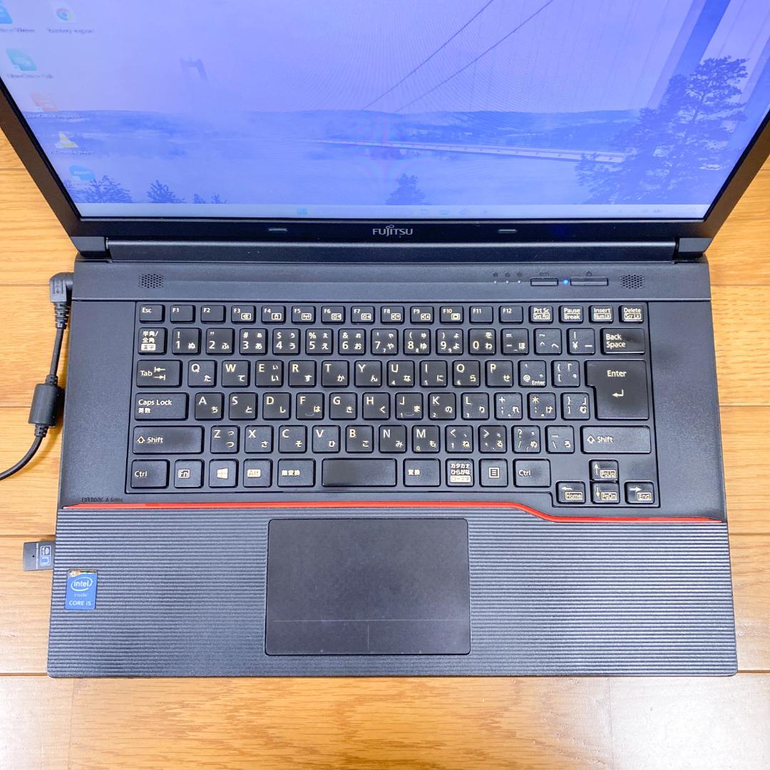 贅沢性能！i5 メモリ16 SSD512 性能重視の方に最適ノートパソコン富士通