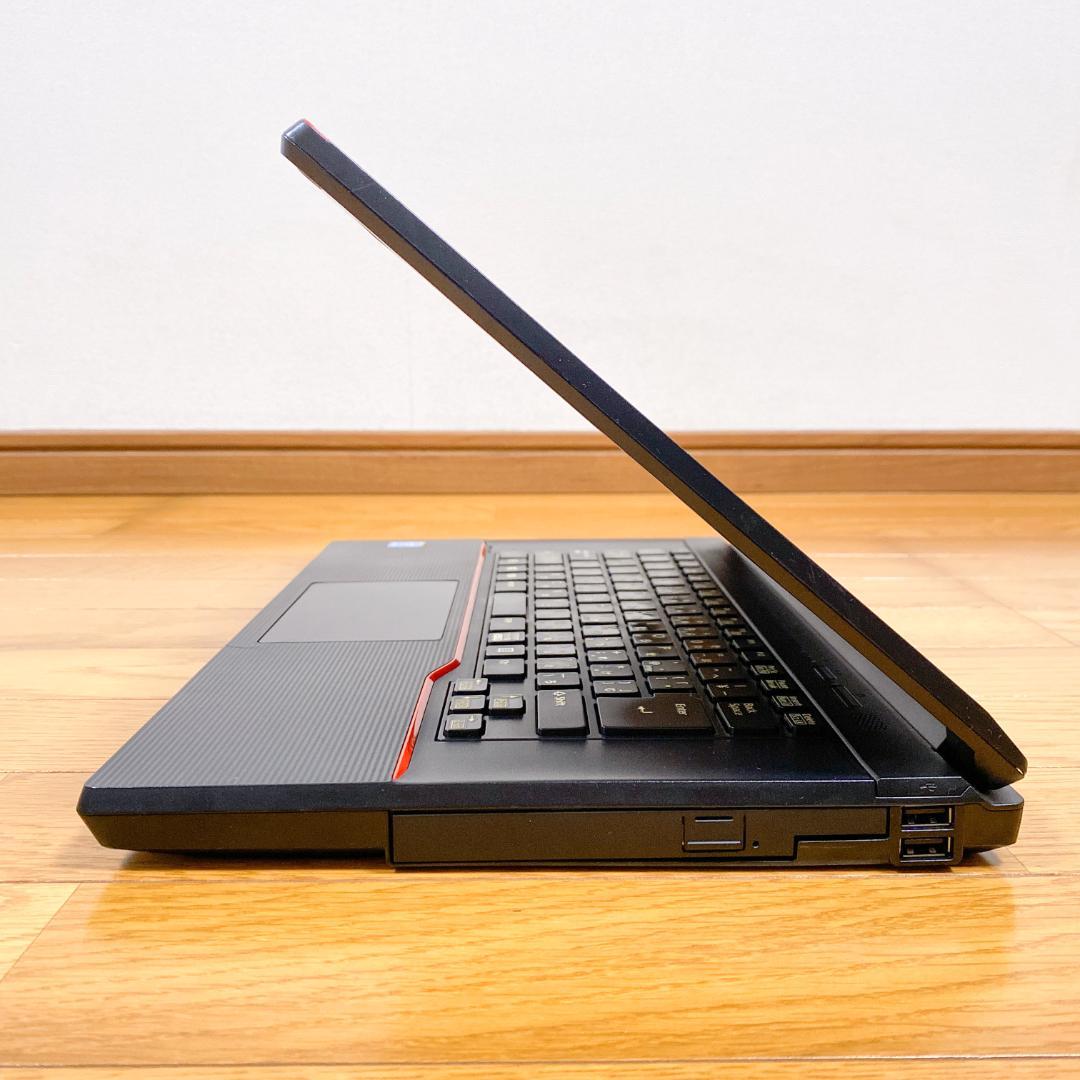 贅沢性能！i5 メモリ16 SSD512 性能重視の方に最適ノートパソコン富士通