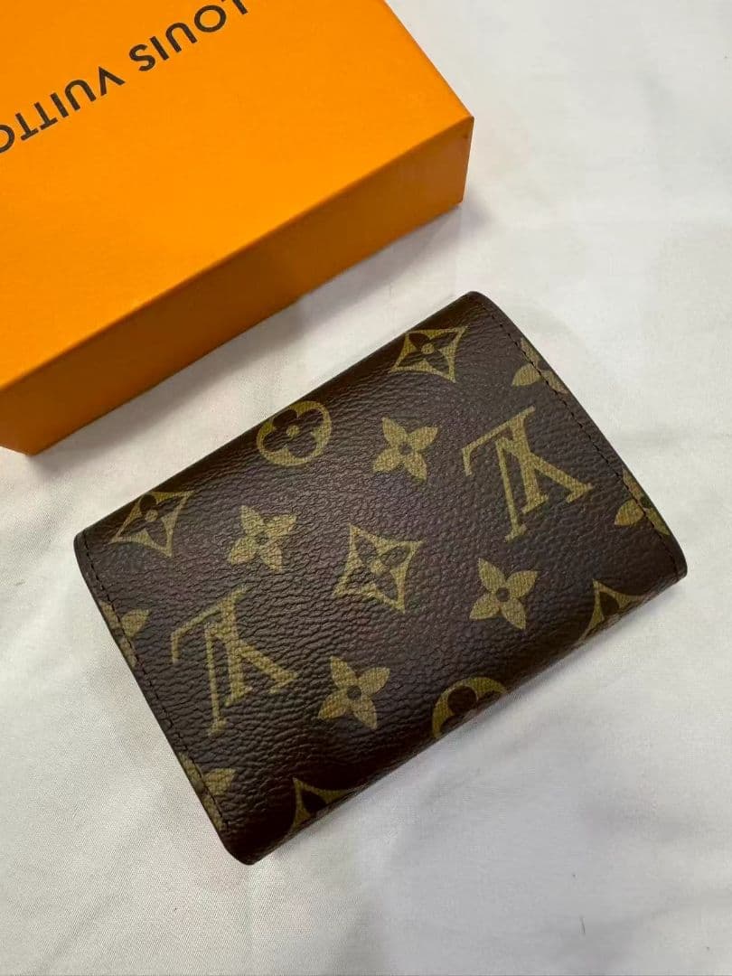 【付属品完備】極美品 三つ折り財布