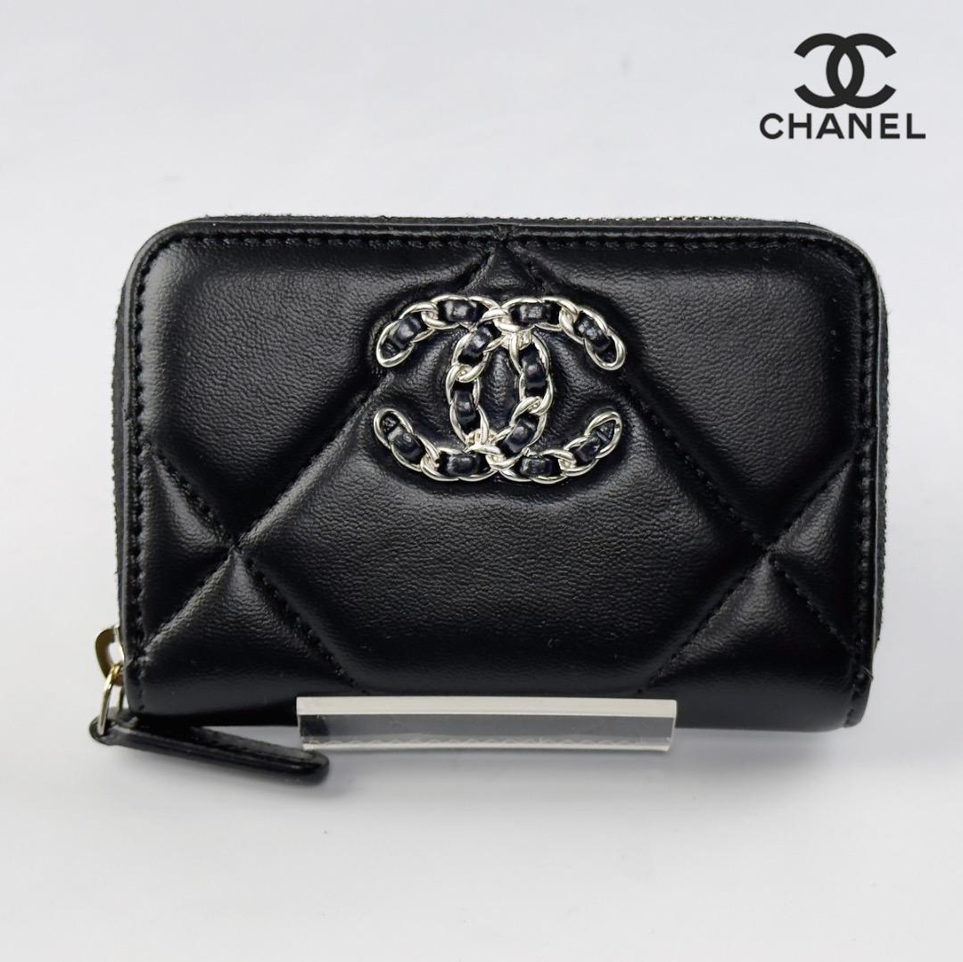 正規品　シャネル19 ディズヌフ　シルバー金具　ケース　小銭入れ　財布