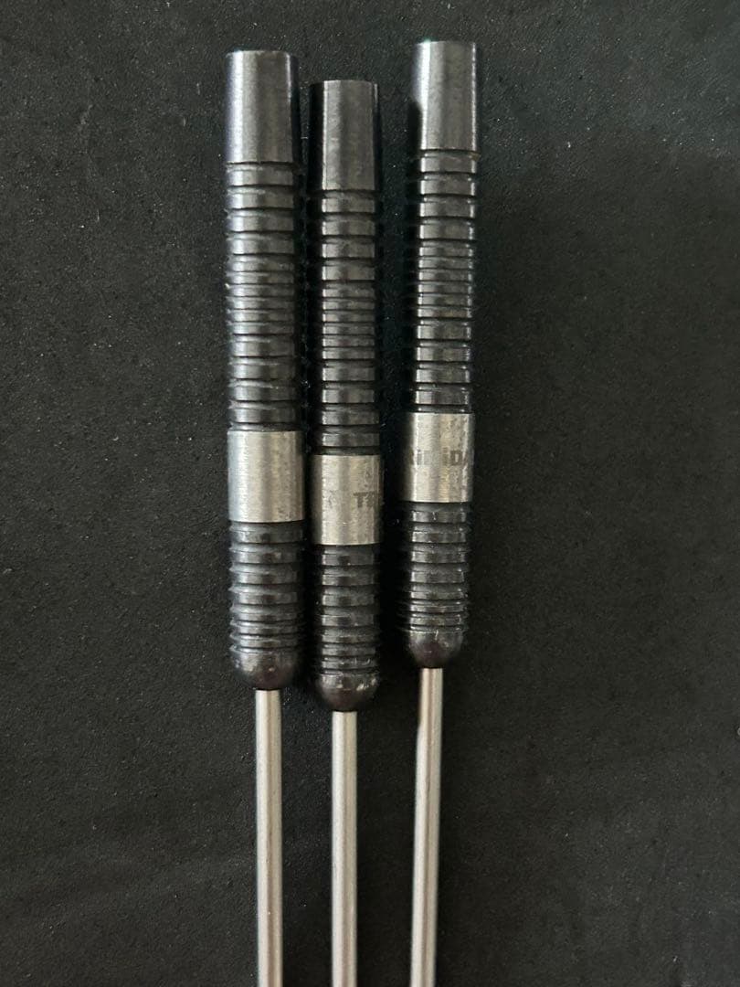 松吉輝宗、レイジー、トリニダード、スティール、ダーツ