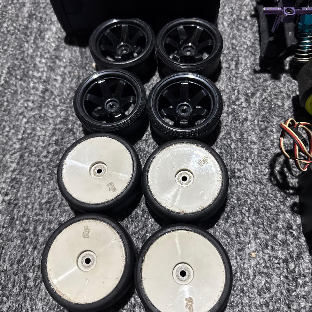 TT02ベース部品取りにどうぞセット！ジーフォース付き充電器付き！！