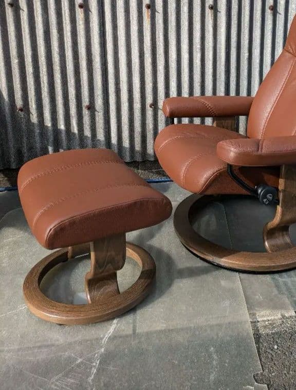 確認用オットマンです