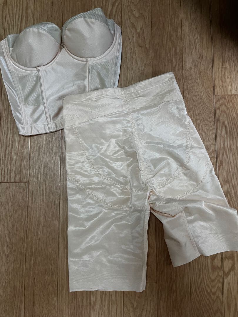 FOUR SIS & CO ブライダルインナー セット 70 ぴ