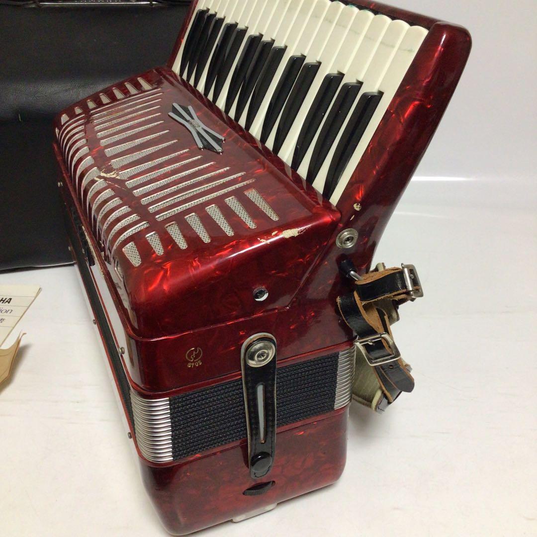 YAMAHA 8905 アコーディオン 32鍵盤　21ベース　モデル　赤