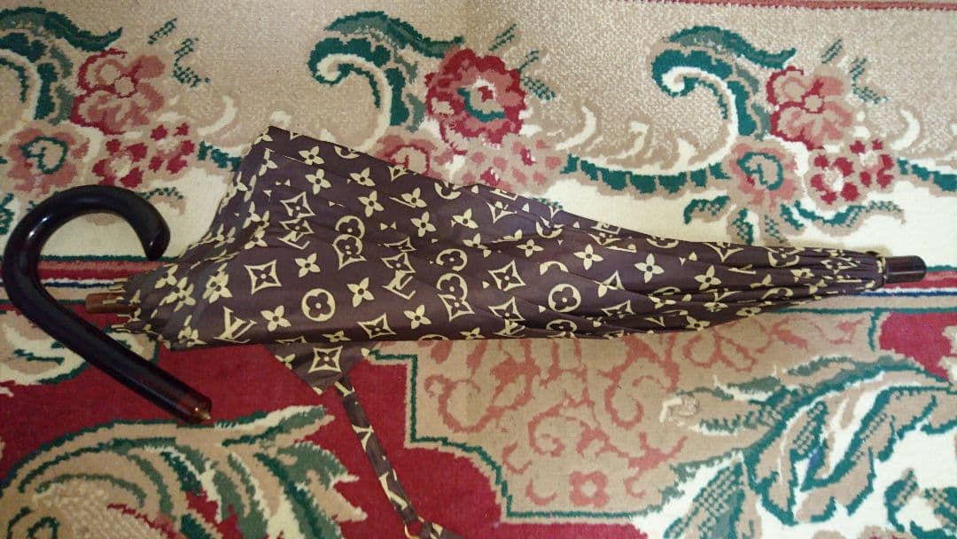 ルイヴィトン傘　持ち手取り外し可能ナイロン