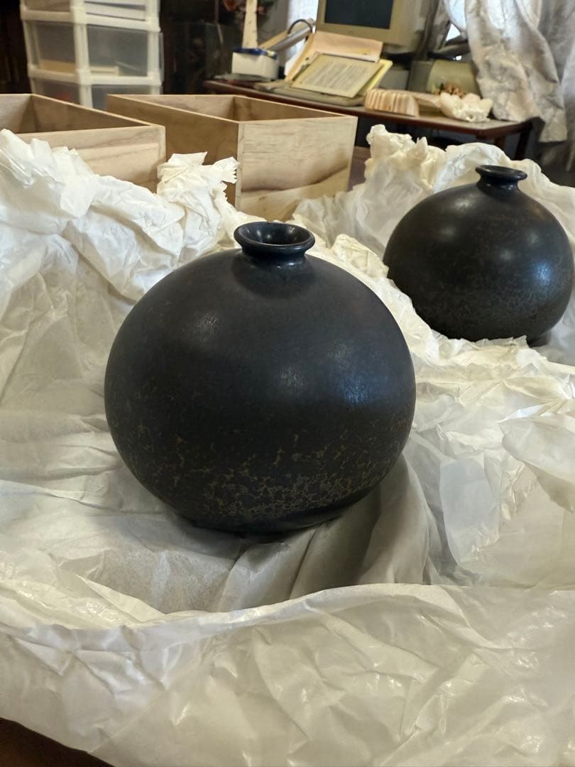 一輪差し　荒田耕治　笠間焼