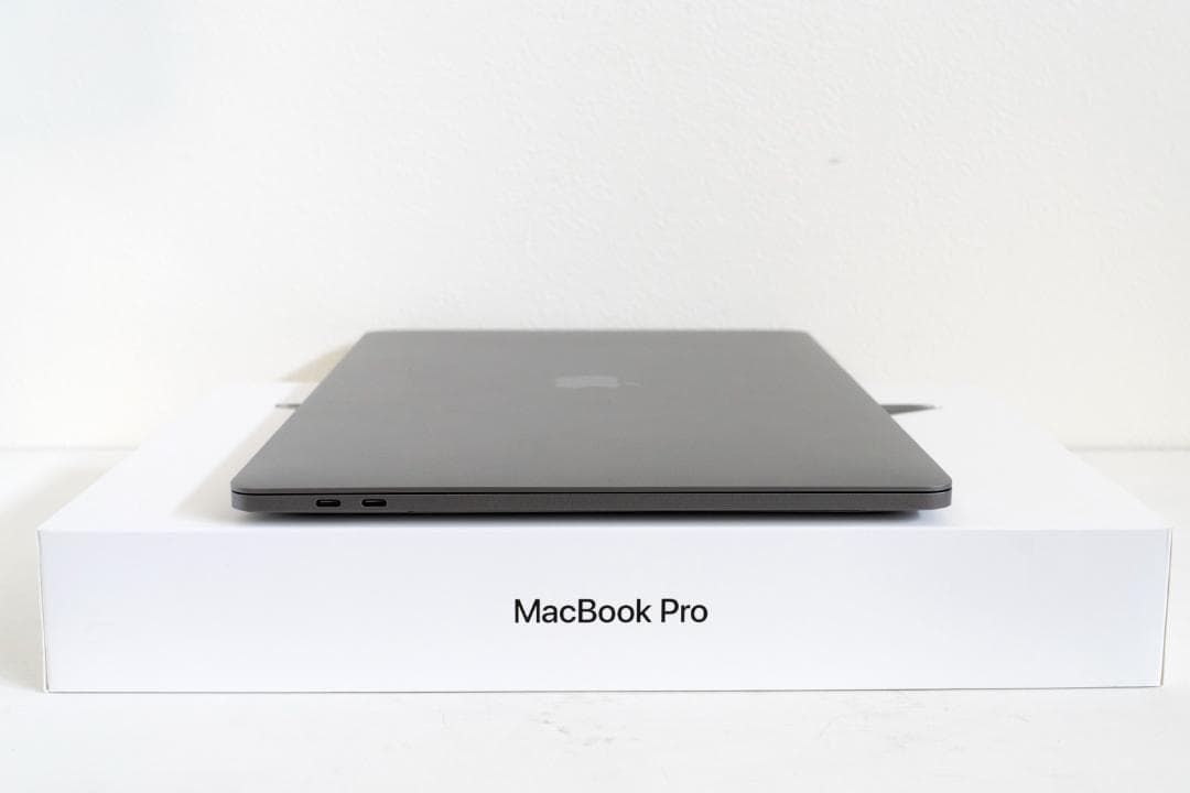 MacBook本体 MacBook Pro 15in 2017 core i7 16GB 1TB