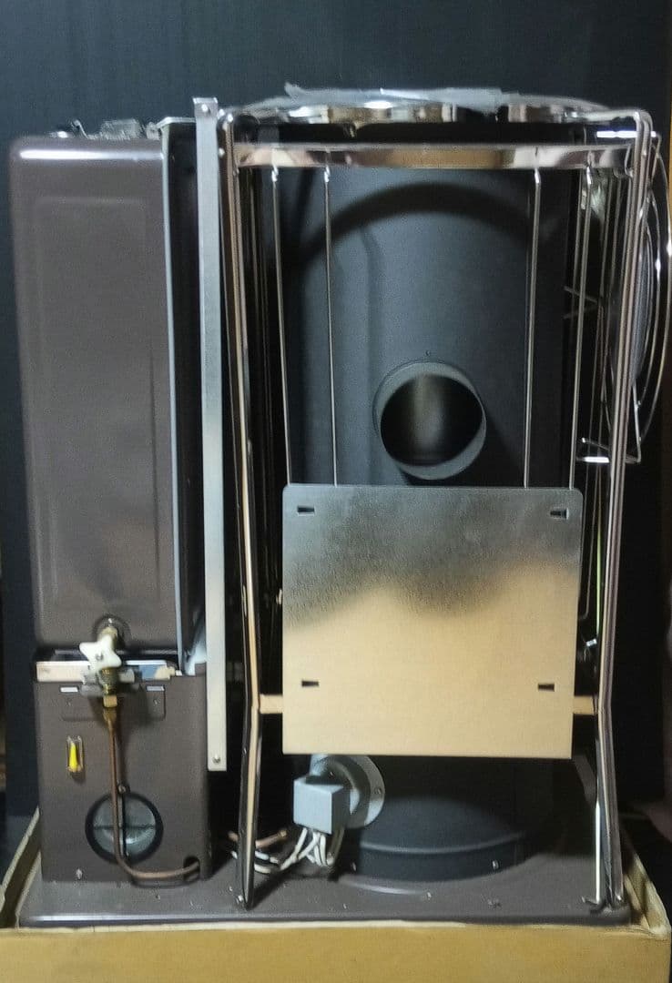 【新品未使用】サンポット（半密閉式石油ストーブ）KSH-2BS-SK3