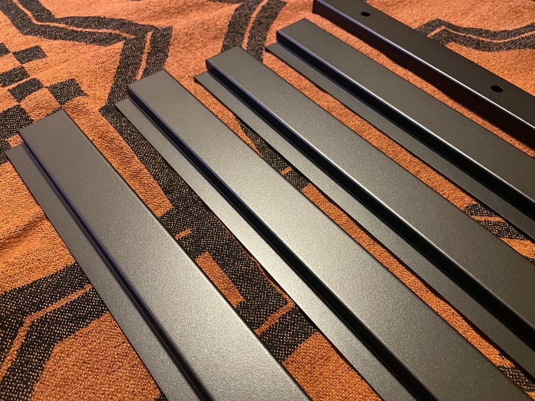 テーブル・チェア・ハンモック TSURAICHI KUROWAKU