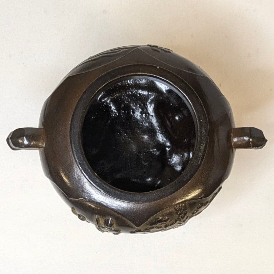 【フォロー割・新品】 香炉 高岡銅器 桐箱付 三足香炉 茶道具 獅子彫刻付き