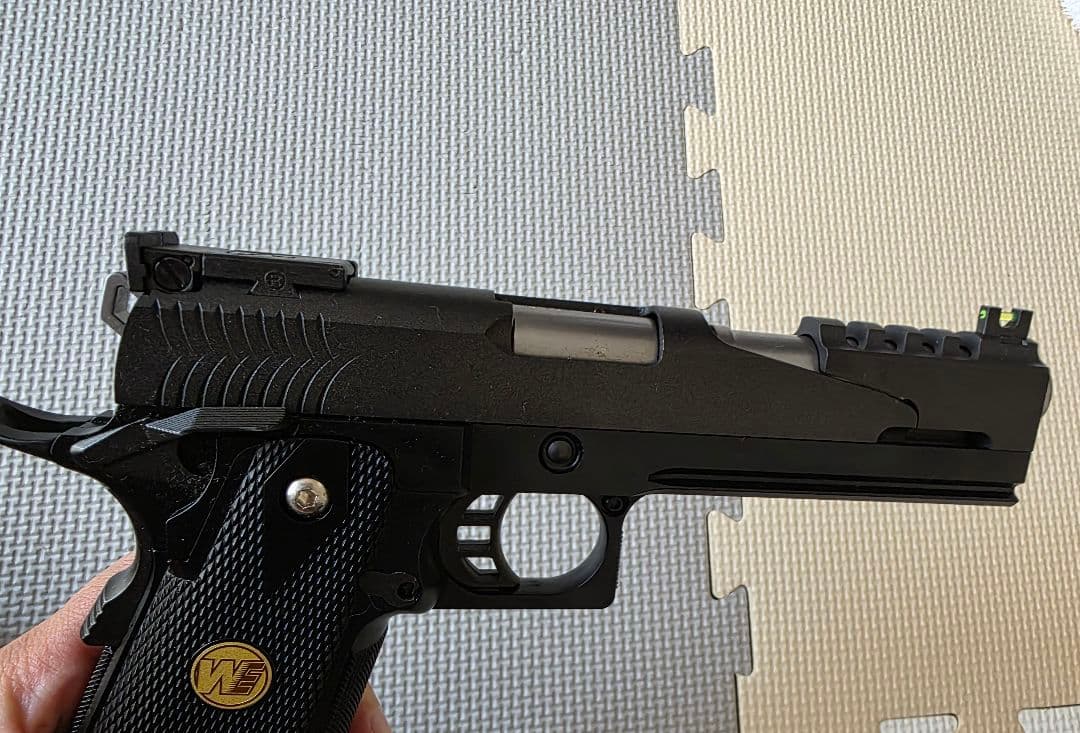 ♡エアガンセット BB弾 ガス缶付き♡