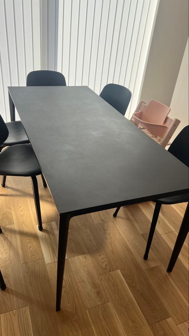 【すぅまま】BoConcept ダイニングテーブル 180cm 黒 椅子無