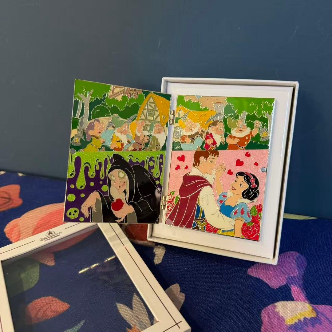 上海ディズニーランド正規品白雪姫　物語ピンバッジ限数300