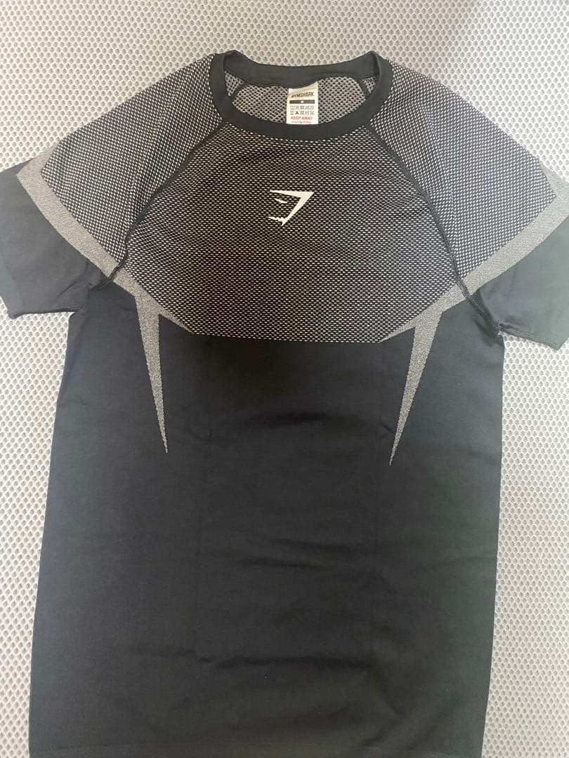 トップス  ONYX V5 M