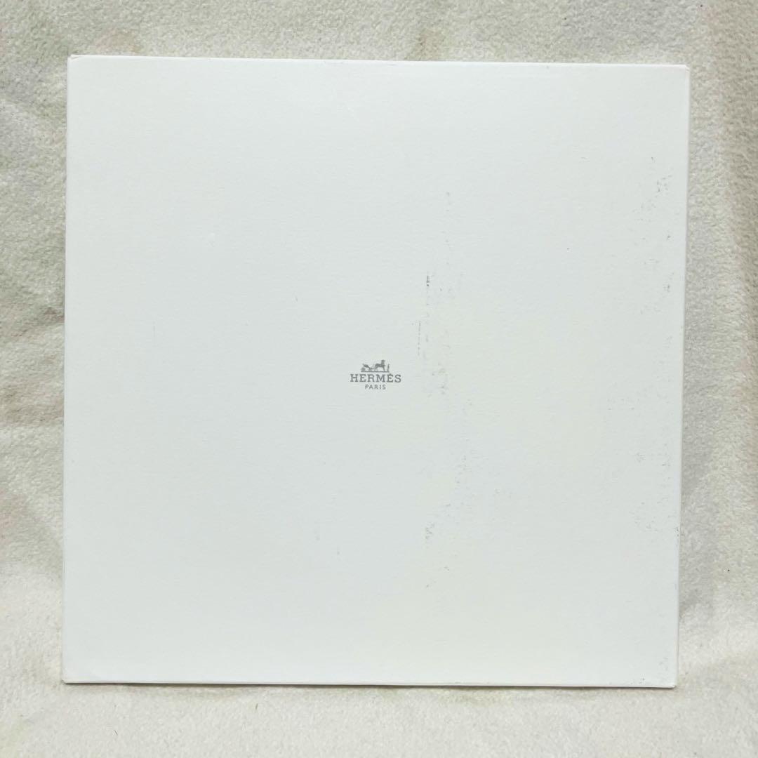 エルメス　紙製のパズル　タングラム　イヤーズギフト　ホリデー　カレデザイン