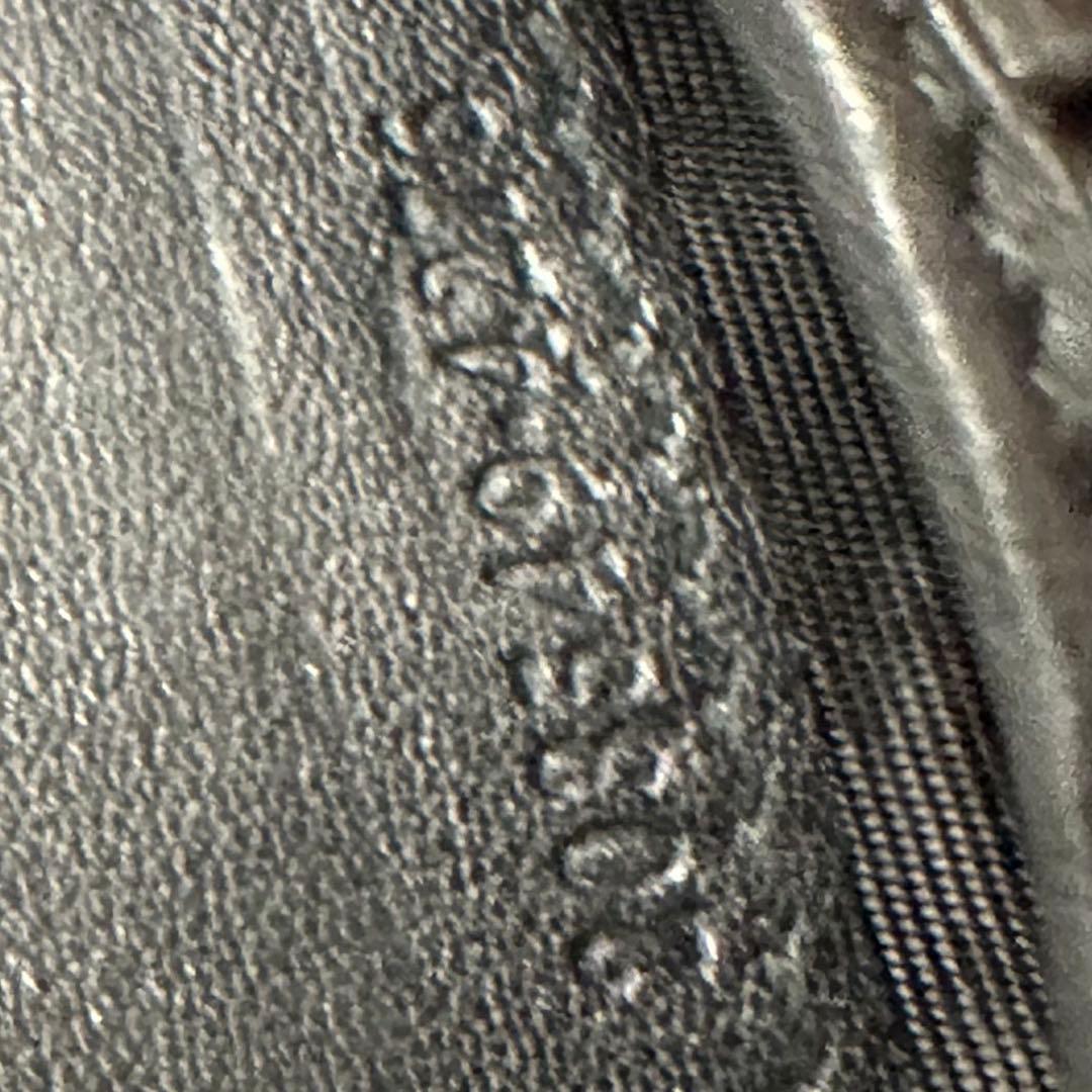 新品同様‼️ グッチ　GUCCI 財布　折り財布　GGキャンバス ハート金具