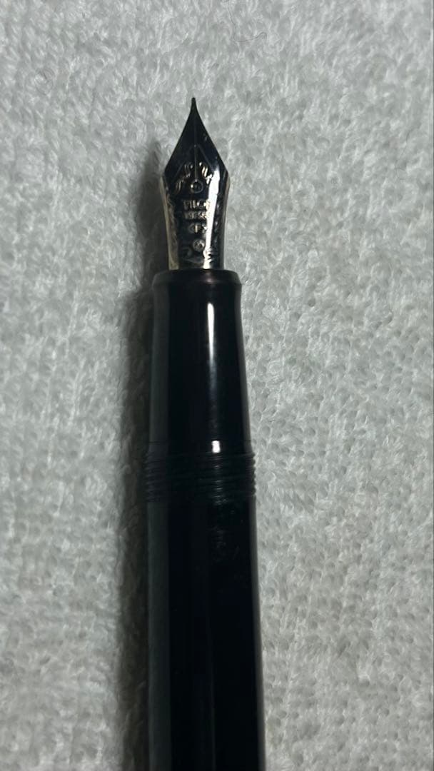 Pilot 万年筆　　廃版Custom カスタム 67 黒軸 14k 585