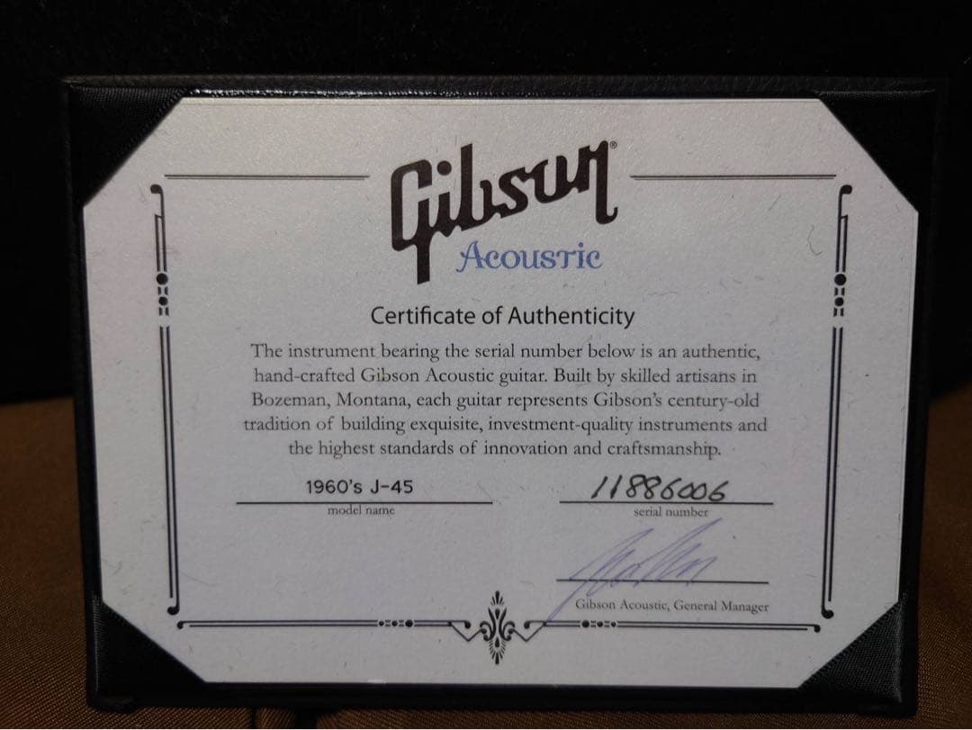 ギブソン社製アコースティックギター