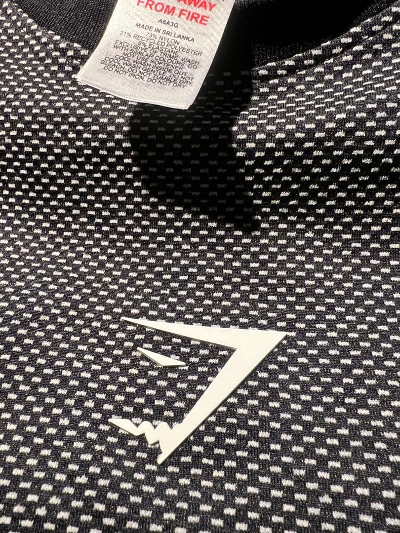  onyx grey Tシャツ　Mサイズ