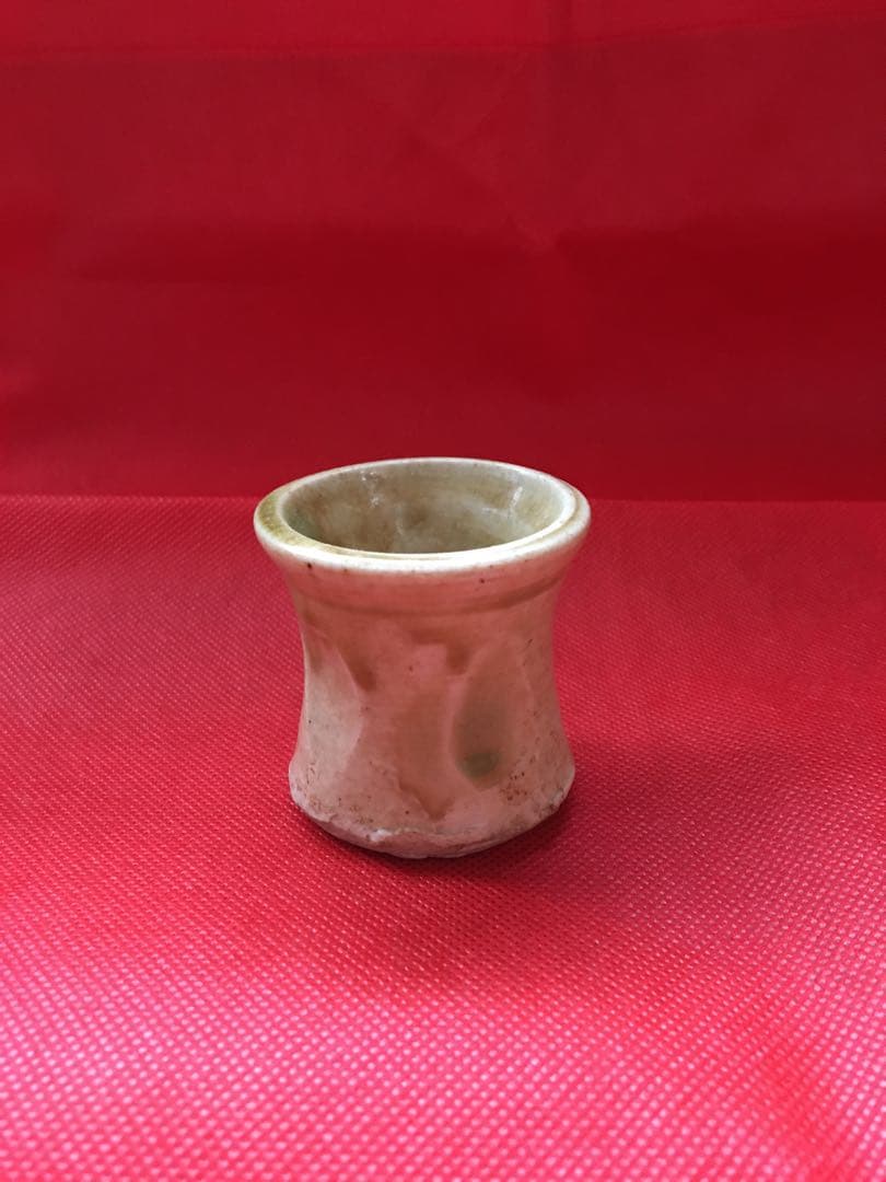 美濃焼　茶筅立て　(天正末年から江戸前期)