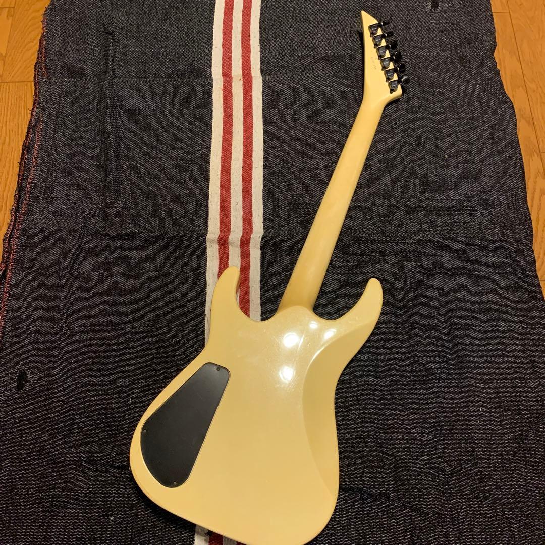 1986年Charvel JACKSONシャーベルMODEL6 ケーラートレモノ