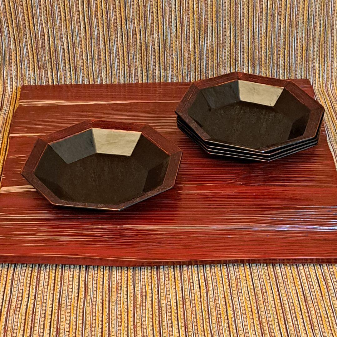 伝統工芸会の安藤則義の張抜き八角銘々皿