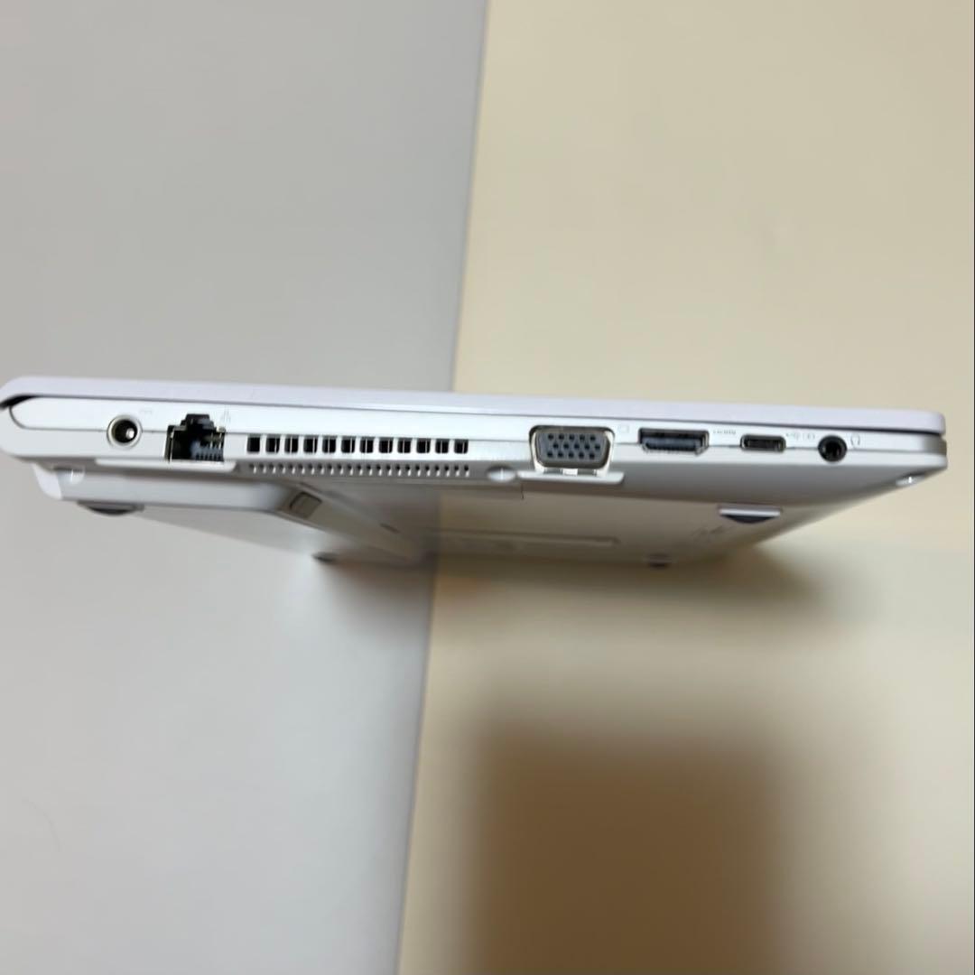 Fujitsu LIFEBOOK SH75/B3 ノートPC 本体